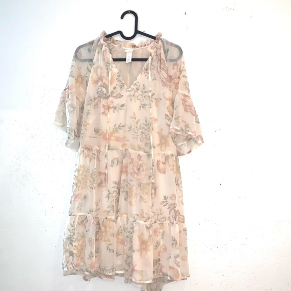 H&M Dresses & Skirts - Cute women dress